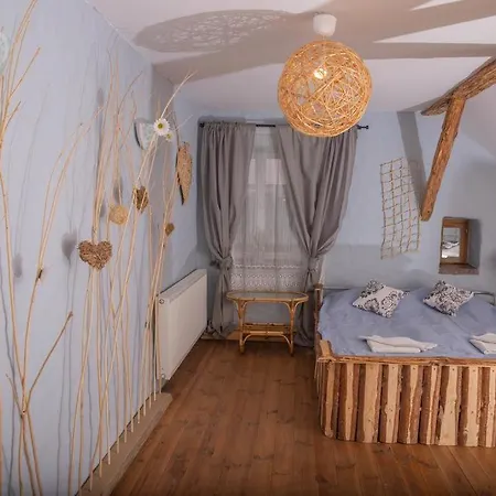 Placowka - Caloroczny Hébergement de vacances